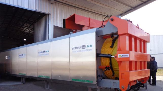 Dispositivo. Tiene la función de compactar y encapsular la basura generada en los hogares.