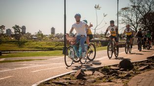 Aldo Álvarez, Presidente del Ente de Costanera, encabeza la fila.&nbsp; 