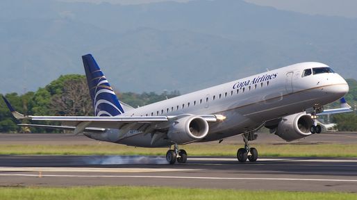 Sexo en un avión que llegó a Rosario: la Justicia consideró que no hubo delito y cerró la causa