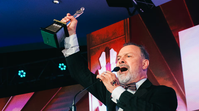 Gustavo Sylvestre se quedó con el Martín Fierro de Oro