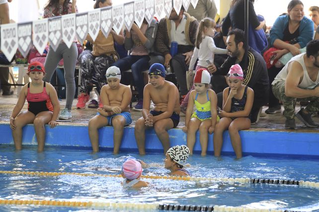 Torneo de Natación 114° Aniversario del Club Atlético Estudiantes de Paraná
