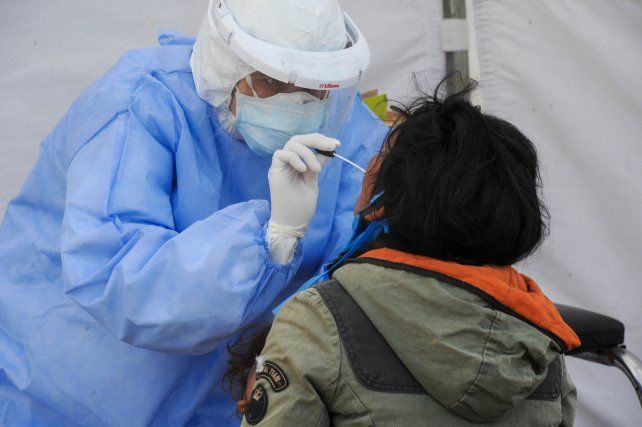 Coronavirus: los casos en Rosario descendieron a 622 y la provincia notificó 1.442