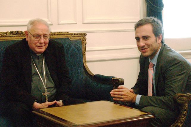 Avanza proyecto de ley para que se acuñe una moneda en homenaje al Papa Francisco