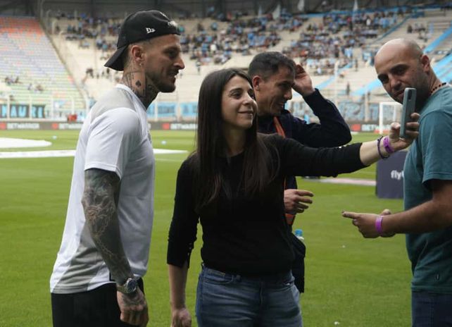 Copa Argentina: Newells forma con doble nueve, cuatro abajo y doble cinco para enfrentar a Belgrano