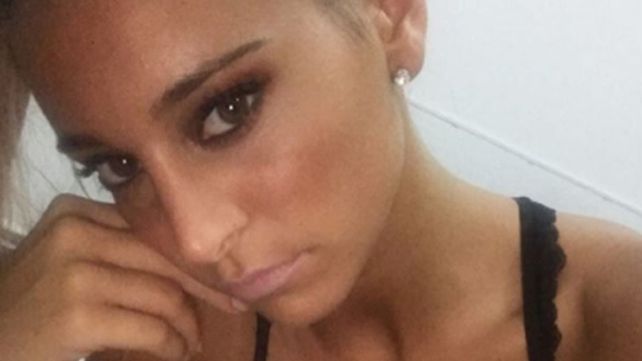 El chapuzón en topless de Sol Perez