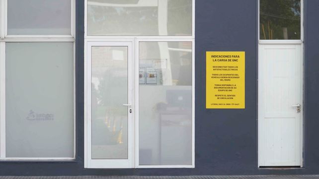 El pequeño cuarto donde asesinaron al playero Bruno Nicolás Bussanich el sábado pasado. El muchacho hacía menos de un mes que trabaja en la estación de servicios.&nbsp;