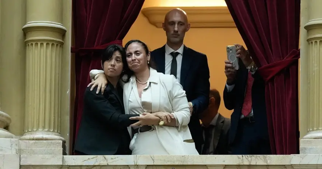 La madre de Jeremías Monzón vivó la votación del nuevo Régimen Penal Juvenil desde un palco en Diputados