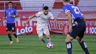 Huracán ganó y quiere seguir luchando por el campeonato.