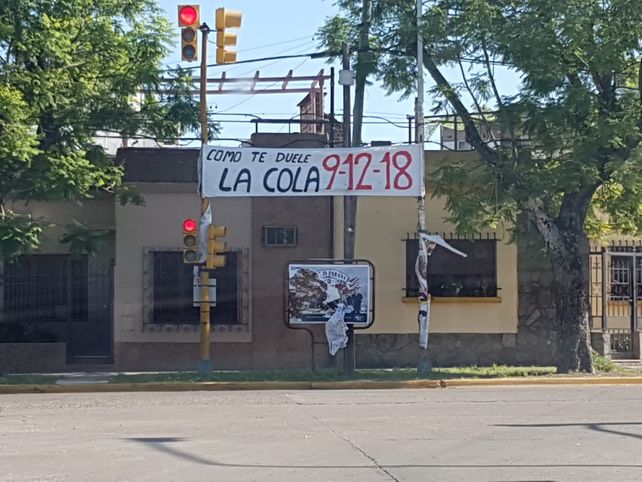 Los carteles también aparecieron en Paraná.&nbsp;