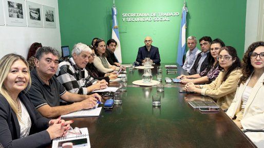 Gremios docentes rechazaron la oferta salarial y se dará un aumento de 3,5% por decreto