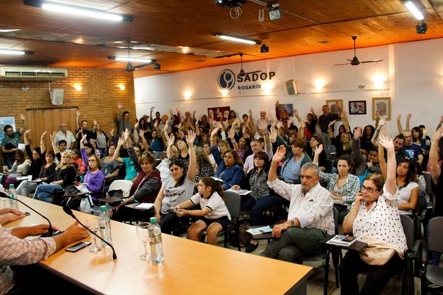 Los docentes privados también aceptaron la propuesta salarial del gobierno provincial