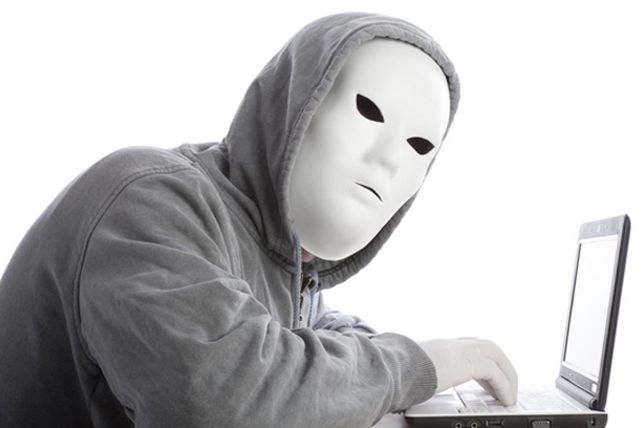 Desarticularon una de las mayores redes de fraude cibernético