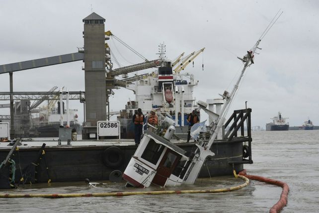 El barco se hundió a la altura de Fray Luis Beltrán.
