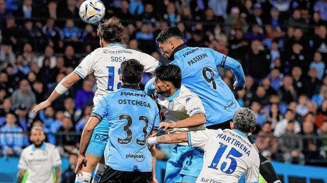 Racing venció como visitante a Belgrano.