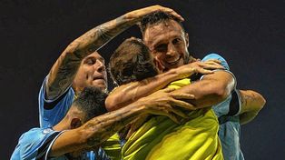 Belgrano viene de vencer a Rafaela en el estreno y este lunes visitará a Santamarina, en Tandil.