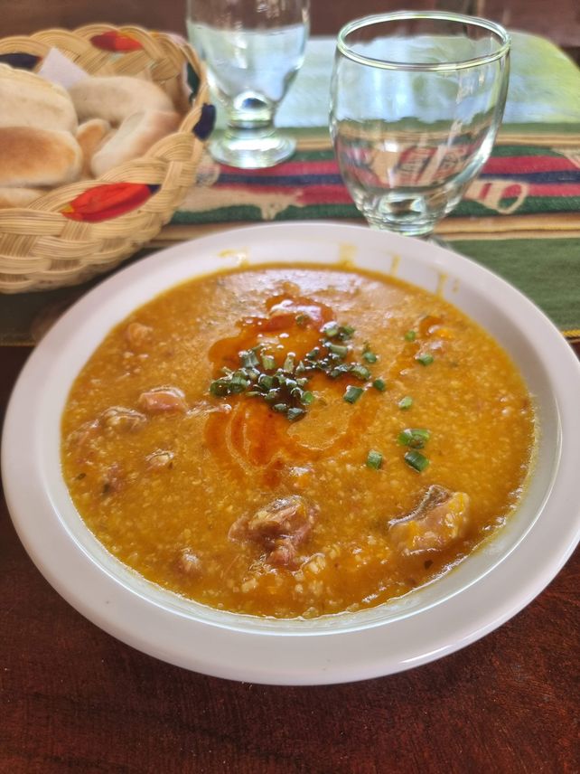 El frangollo es el plato típico de los Quilmes, una especie de guiso.