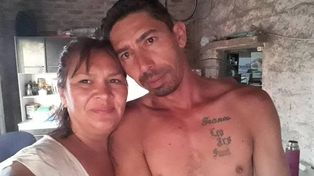 Roxana Villagra y su pareja. Ella fue asesinada con tres disparos.