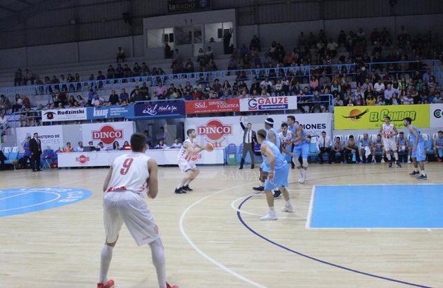 Unión perdió con Oberá en el inicio de la Liga Argentina