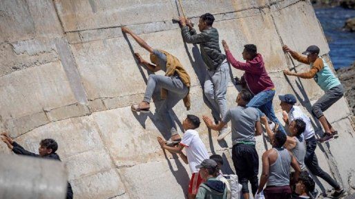 Ceuta: al menos 57 muertos y 60.000 ingresos en la mayor crisis migratoria de España