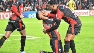 Lértora volvió al gol en Colón en un día especial: Había que ganar para meternos arriba