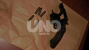 B° Candioti: Se pelearon a trompadas y uno tenía un arma en la cintura