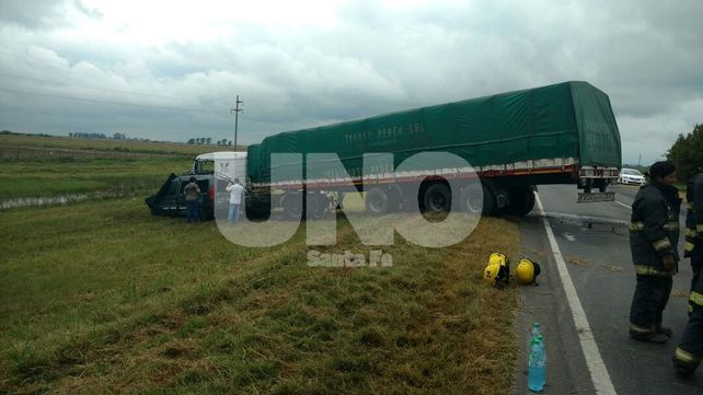 Murió una familia completa en un choque frontal en San Martín de las Escobas sobre RN 34