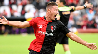 Unión mira hacia Rosario en busca de un volante de jerarquía