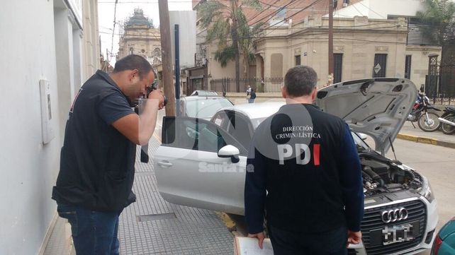El vehículo encontrado en barrio Belgrano fue trasladado a la sede de la PDI