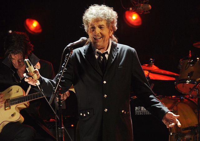 Bob Dylan finalmente recibirá el Premio Nobel de Literatura este fin de semana