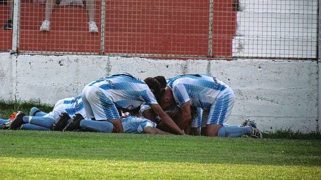 Belgrano aseguró el pase a semis al igualar 1 a 1 ante Atlético Paraná.