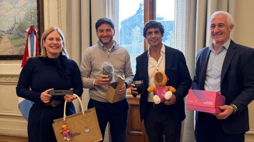 Pullaro le abrió la puerta al candidato del PRO que quiere jugar en 2027