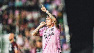 Facundo Farías se lesionó en el amistoso ante El Salvador.