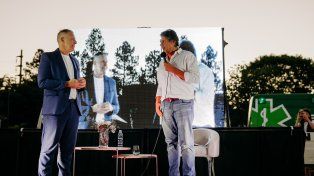 Alejandro Fantino elogió la gestión de Roly Santacroce durante su charla en Funes