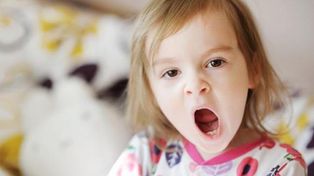 Un conejito, la mejor ayuda para los padres que no pueden hacer dormir a sus chicos