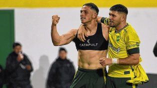 Defensa y Justicia superó como local a Deportivo Riesta.