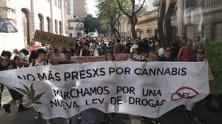 En Rosario la Marcha Mundial de la Marihuana se hizo sentir