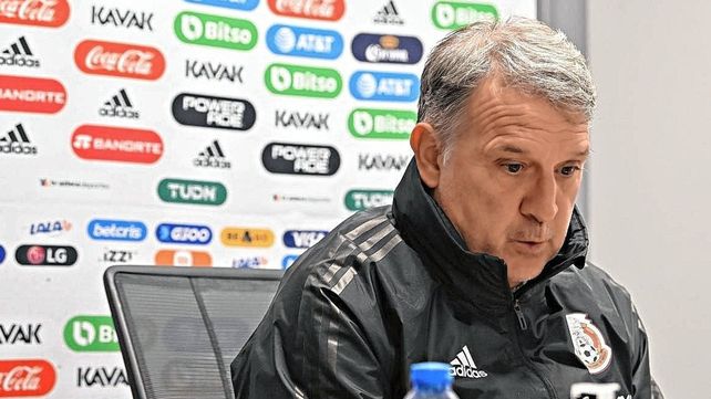 Gerardo Martino descartó por el momento que de un paso al costado en México.&nbsp;