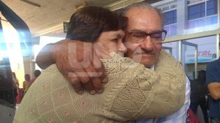 Emotivo encuentro de dos hermanos que estuvieron separados más de 60 años