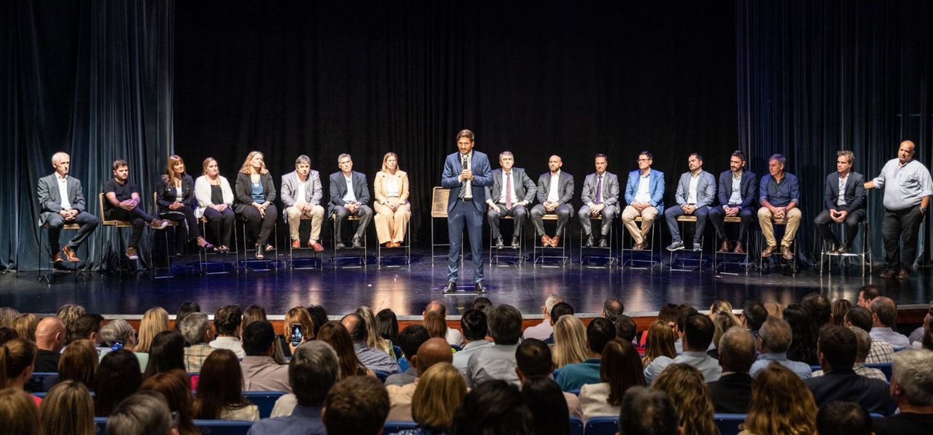 Maximiliano Pullaro alista la tropa y elige a sus primeros adversarios