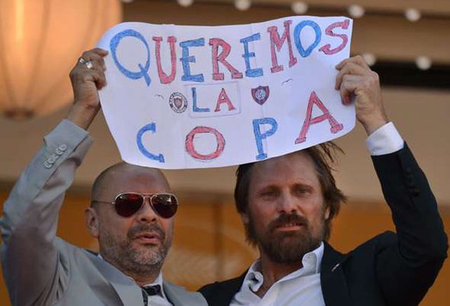 Viggo Mortensen llevó su locura por San Lorenzo a la alfombra roja de Cannes