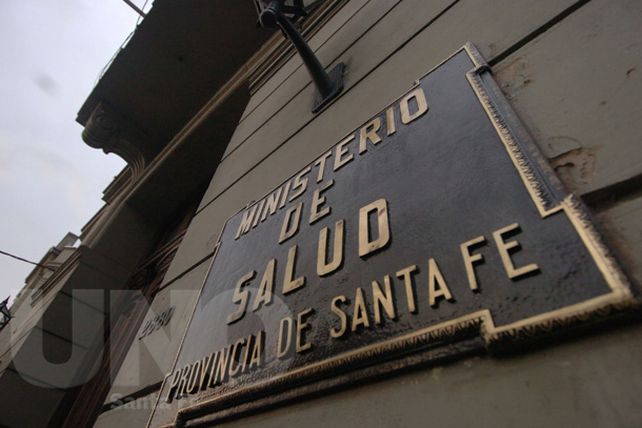 Llaman a paritarias a profesionales de Salud