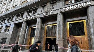 Exitoso canje de deuda: el Gobierno consiguió renovar casi $3 billones