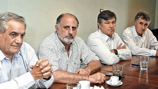 El campo anunció un paro de 7 días por el cierre de la exportación de carne vacuna