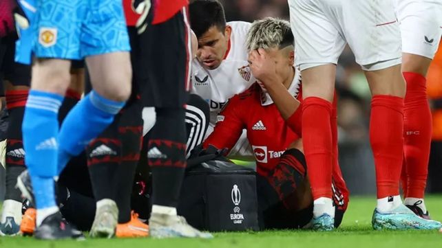 El ex-Newells Lisandro Martínez contó cómo se sintió cuando estaba en el Ajax y tuvo que empezar a hacer terapia.