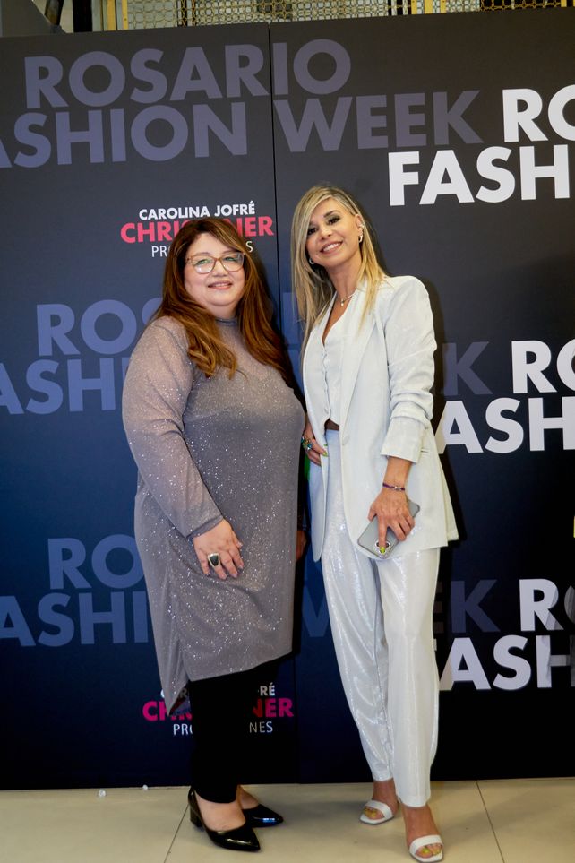 Claudia Corvalán y amiga
