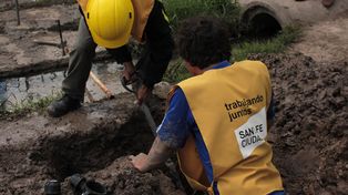 Las cloacas llegarán a más  de 800 casas de barrio Los Hornos
