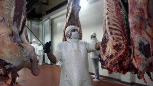 La federación de trabajadores de la carne alcanzó un nuevo acuerdo salarial.