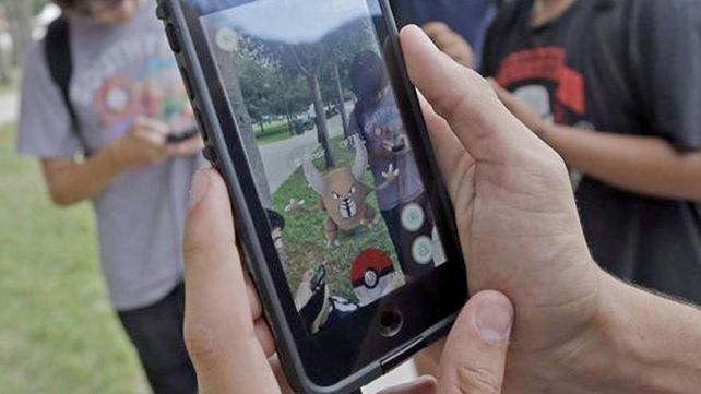 Jugaba al Pokémon Go murió arrollado por el tren