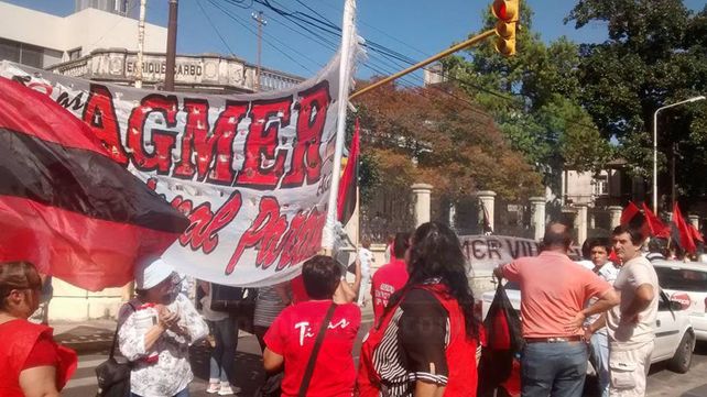 El Frente Sindical Docente de Entre Ríos convocaron a un paro de 72 horas