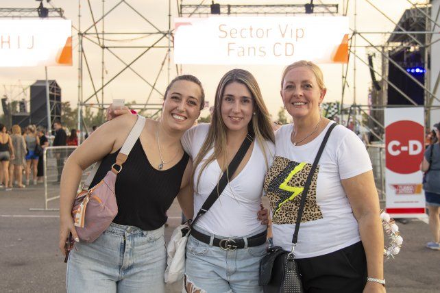 Eliana Reichel, aixa Zak y Silvana Ramallo. 